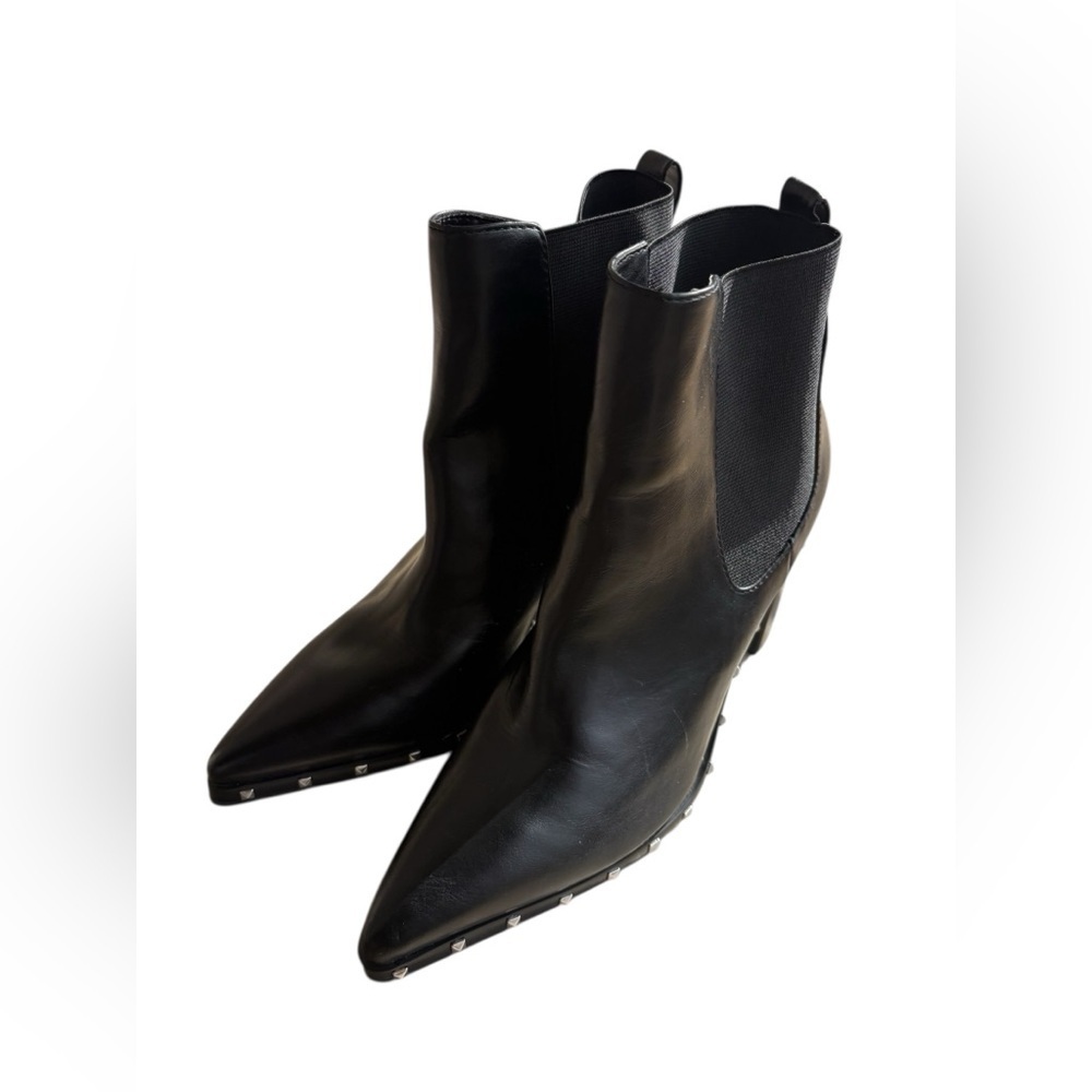 Charles David Dodger Bootie Black Studded Ankle Boots Sz 6.5 preloved - Picture 3 of 8